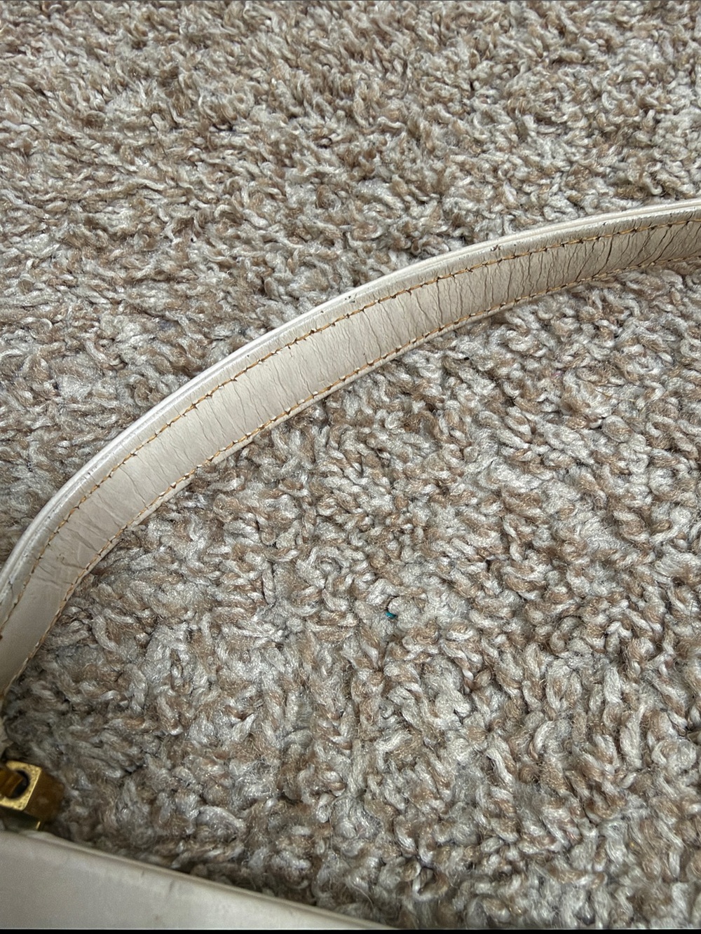 Fassbender Vintage Elegant Cream Top-Handle Handbag with Gold Hardware - Picture 7 of 17